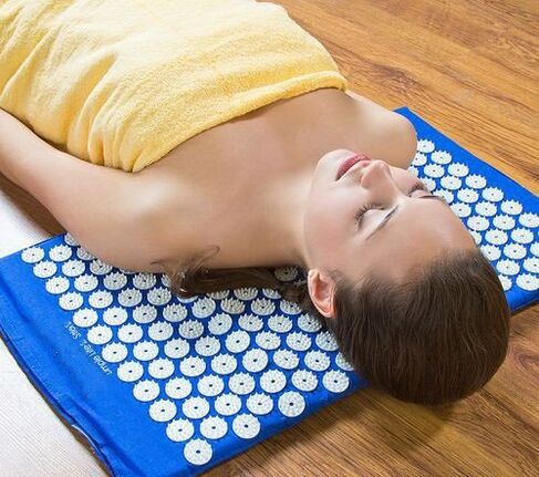 Kuznetsov aplikator sa cervikalnom osteohondrozom